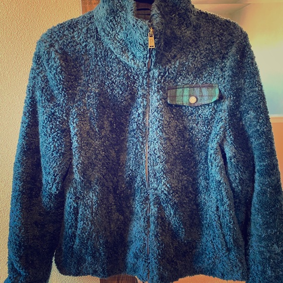 Pendleton Jackets & Blazers - Pendleton Fleece Zip Up Jacket with plaid details.